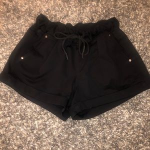 Lululemon Shorts size 4